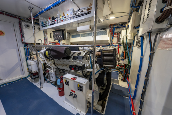 Hatteras-Sport Deck 2004-HAVILAH Orange Beach-Alabama-United States-Engine Room-6066892
