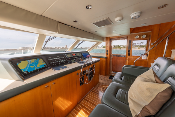 Hatteras-Sport Deck 2004-HAVILAH Orange Beach-Alabama-United States-Pilothouse-6066877
