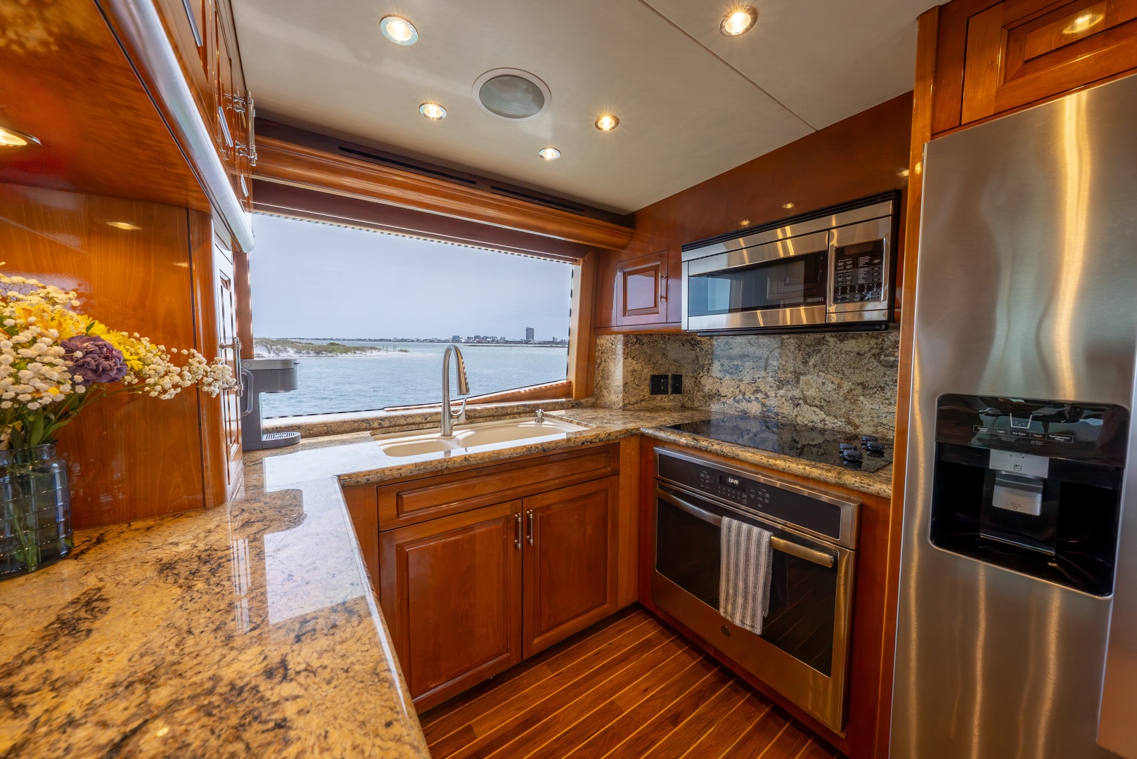 Hatteras-Sport Deck 2004-HAVILAH Orange Beach-Alabama-United States-Galley-6066852 | Thumbnail