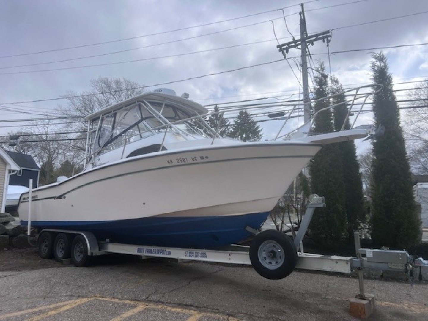 Grady-White-Marlin 1999-The Dog House Newburyport-Massachusetts-United States-RORY Tri Axle Trailer-6067430 | Thumbnail