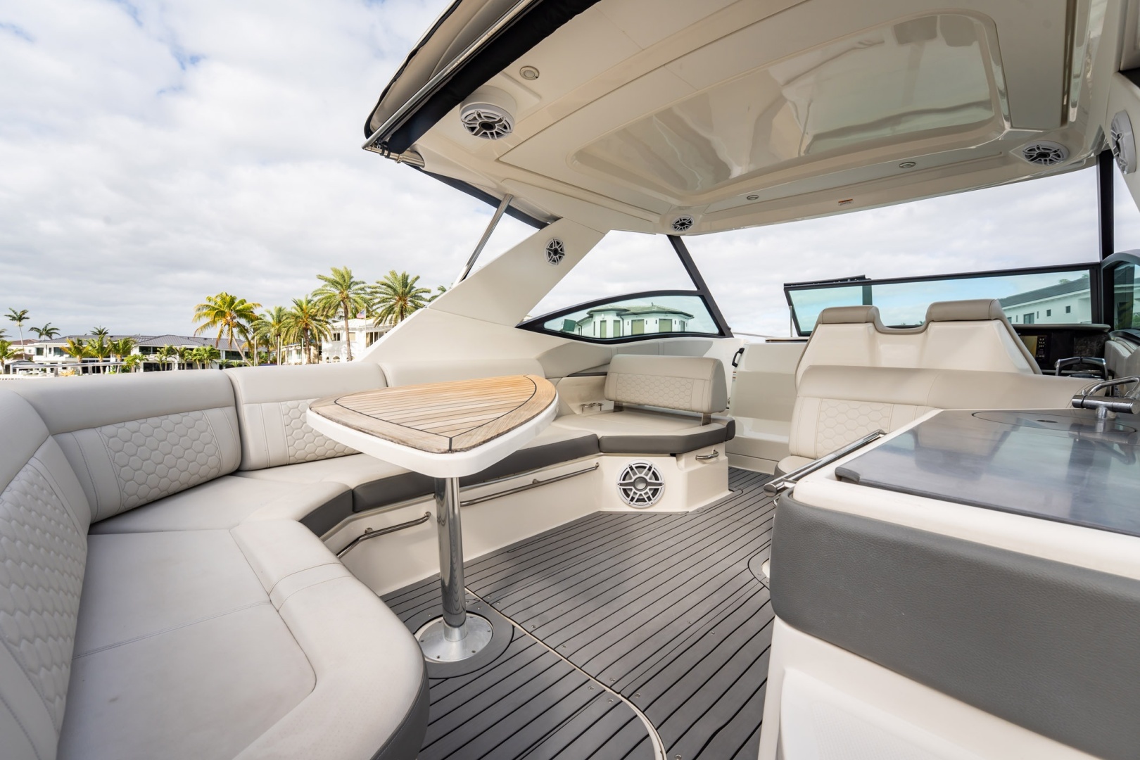 Sea Ray-Sundancer 320 Outboard 2021-MOJO Delray Beach-Florida-United States-6067079 | Thumbnail