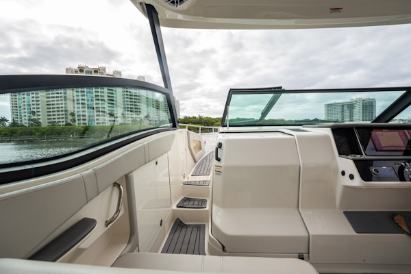 Sea Ray-Sundancer 320 Outboard 2021-MOJO Delray Beach-Florida-United States-6067076