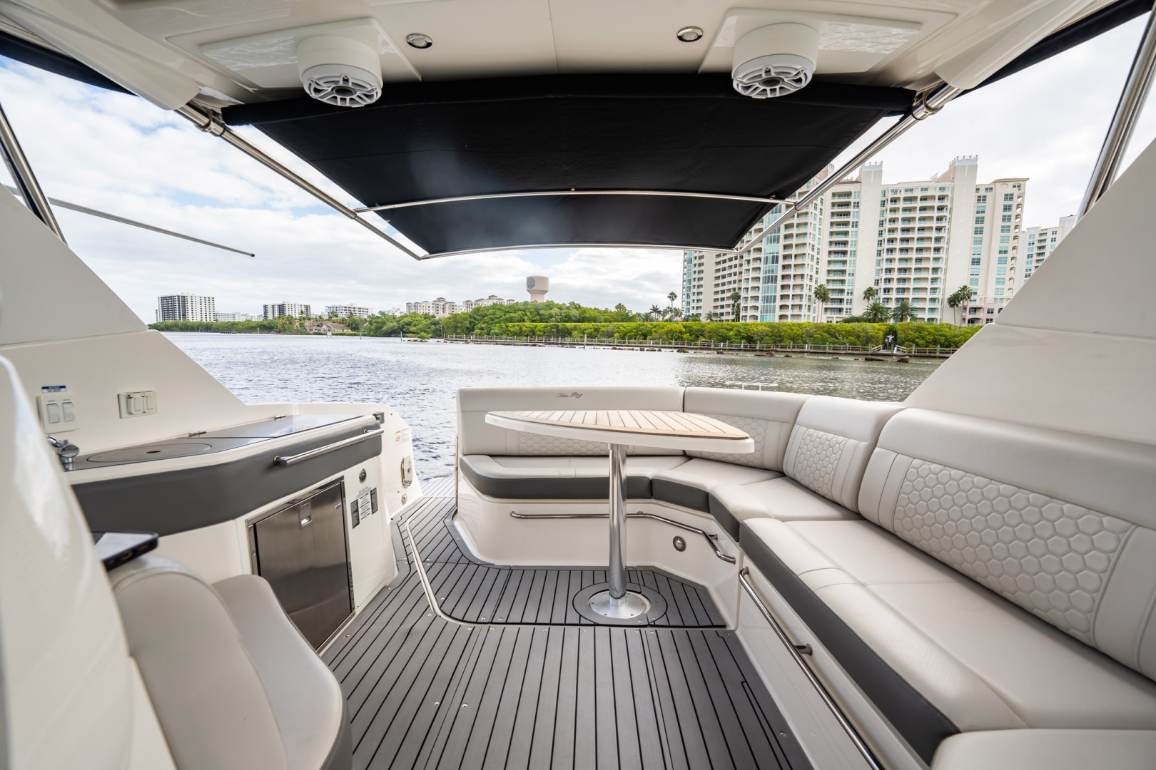Sea Ray-Sundancer 320 Outboard 2021-MOJO Delray Beach-Florida-United States-6067083 | Thumbnail