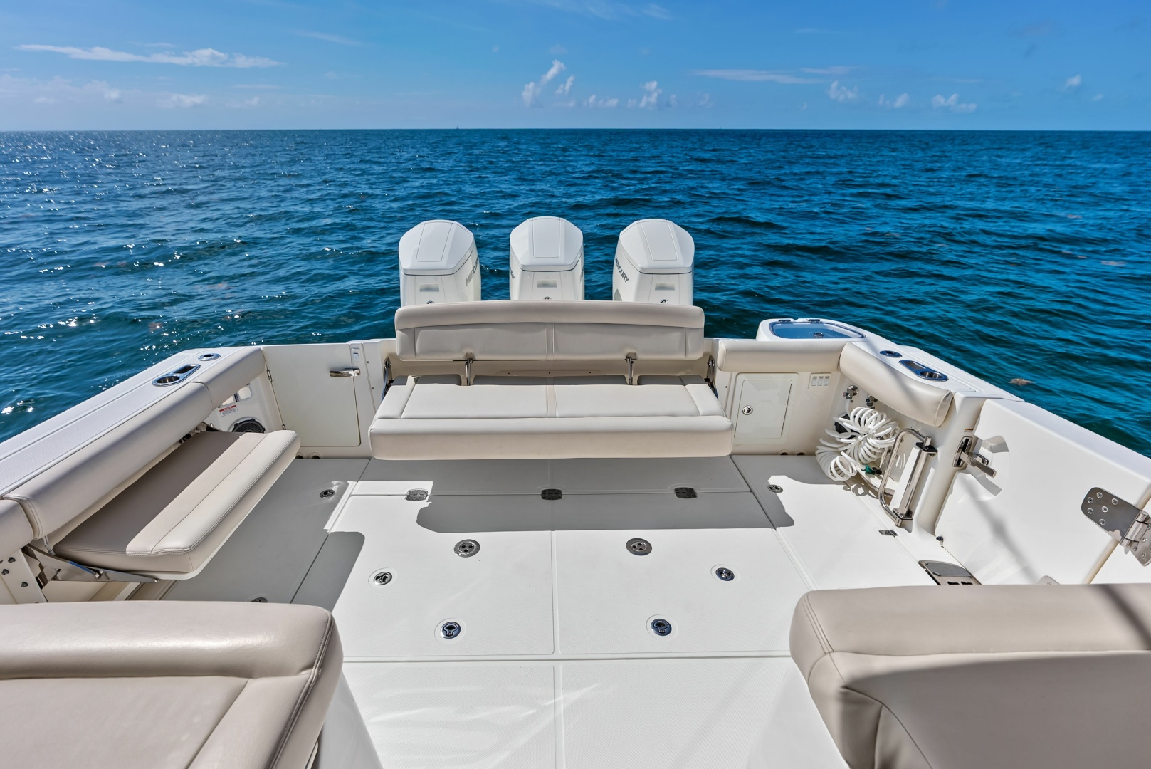 Boston Whaler-405 Conquest 2023 -Key Largo-Florida-United States-6135594 | Thumbnail