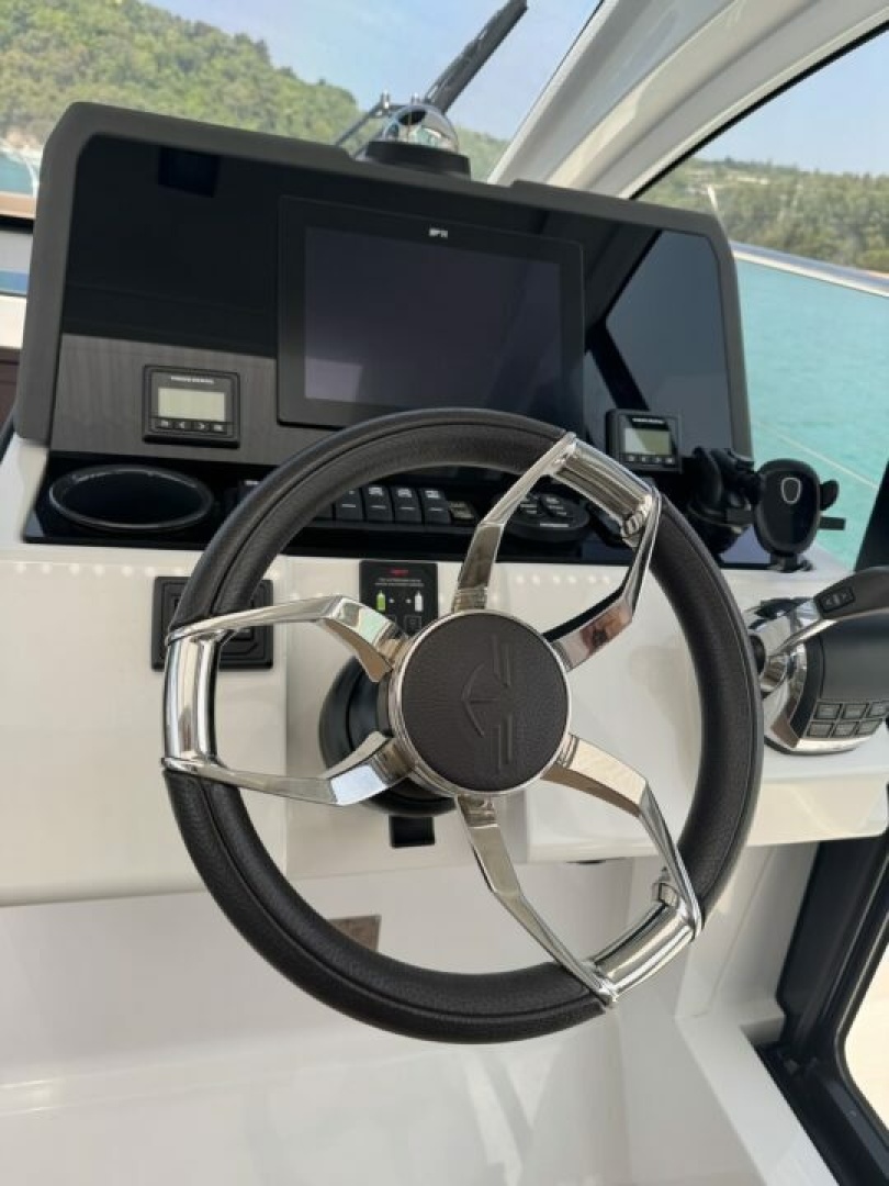 Sealine-SC335 2023 -PHUKET-Thailand-6068271 | Thumbnail