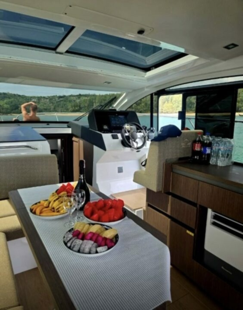 Sealine-SC335 2023 -PHUKET-Thailand-6068292 | Thumbnail