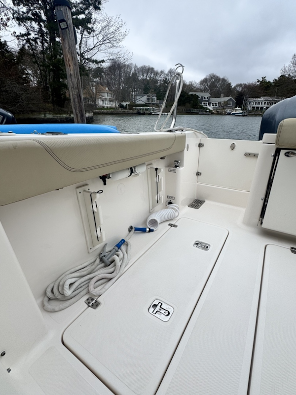 Pursuit-295 DC 2017 -Mashpee-Massachusetts-United States-6068763