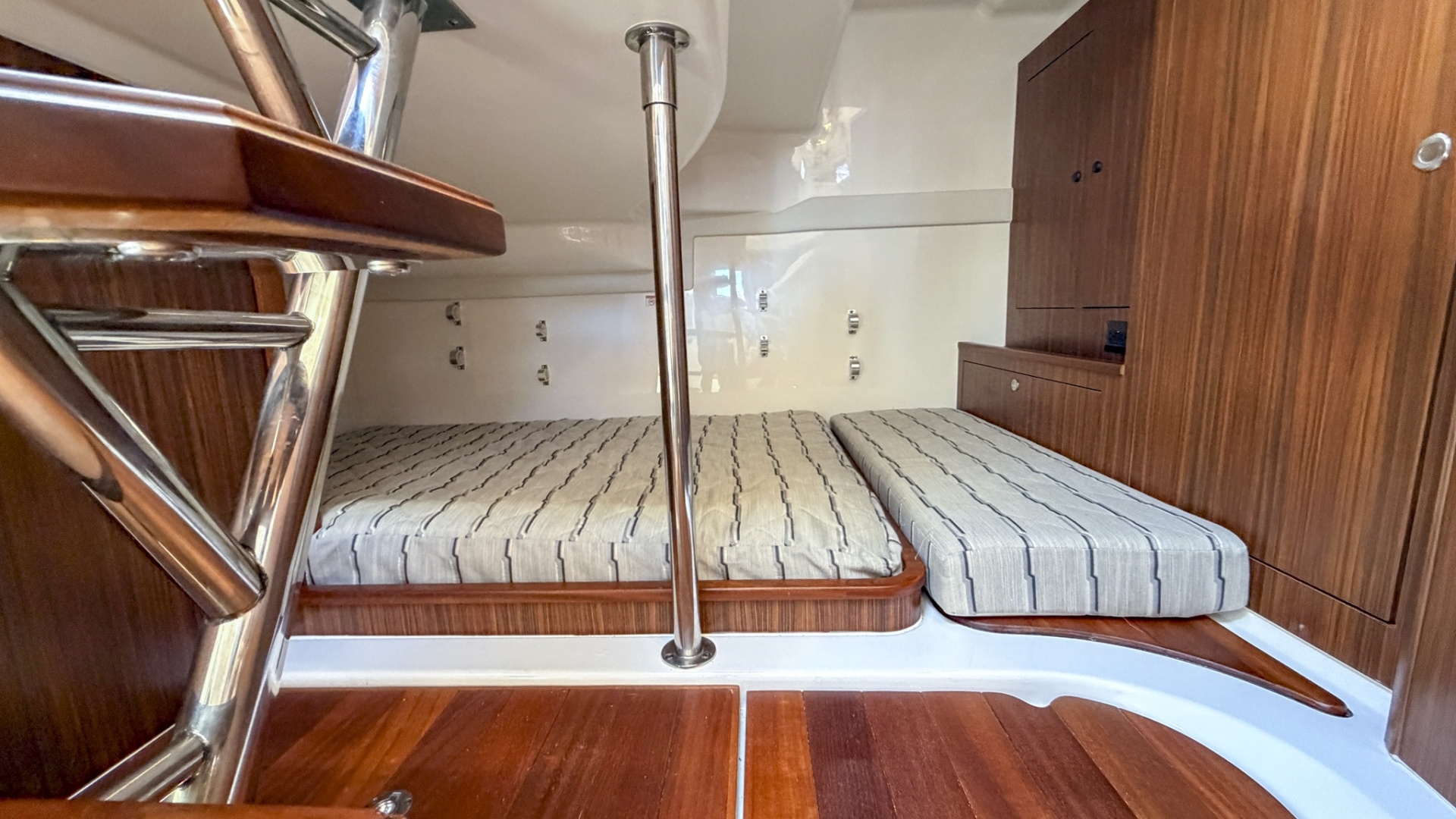 Pursuit-355 OS 2020 -South Dartmouth-Massachusetts-United States-6068829 | Thumbnail
