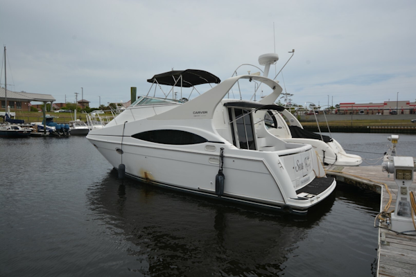 Carver-350 Mariner 2000-Miss Kitty North Myrtle Beach-South Carolina-United States-6069385