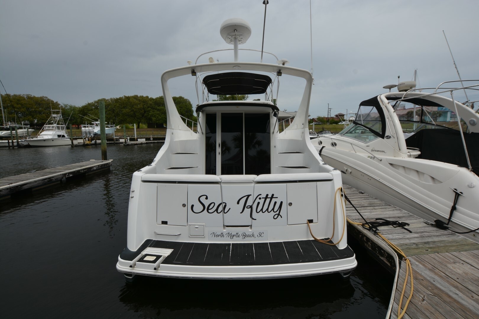 Carver-350 Mariner 2000-Miss Kitty North Myrtle Beach-South Carolina-United States-6069386 | Thumbnail
