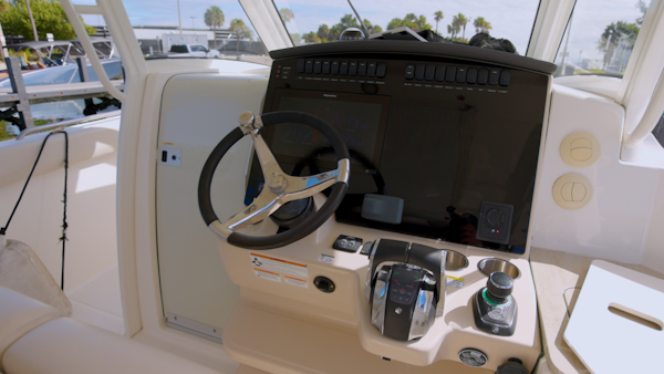 Boston Whaler-350 Realm 2019 -Miami-Florida-United States-6070063