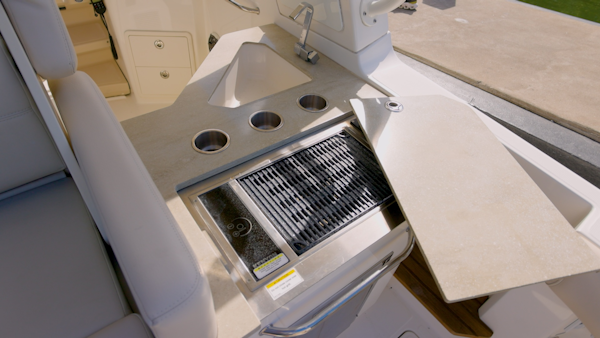 Boston Whaler-350 Realm 2019 -Miami-Florida-United States-6070068