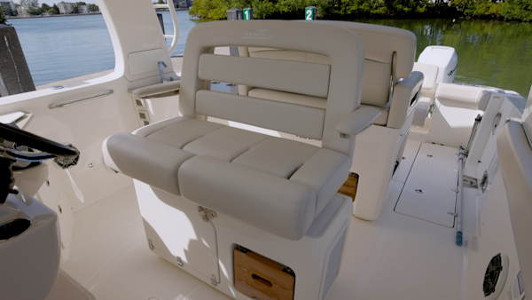 Boston Whaler-350 Realm 2019 -Miami-Florida-United States-6070066
