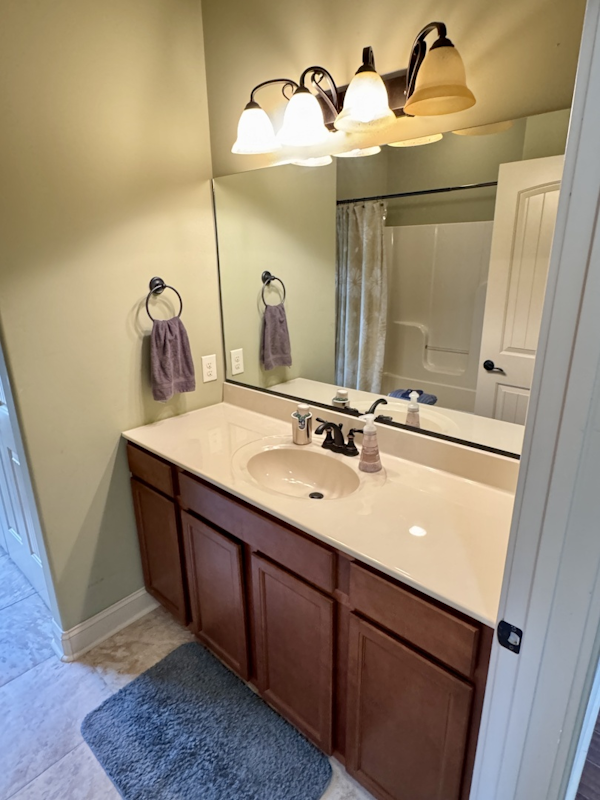 Custom-Floating Cabin  Approx 1340sqft 2010 -Norris Lake-Tennessee-United States-6070450