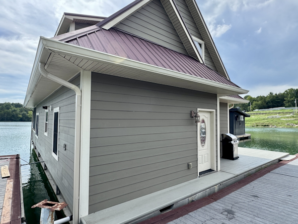 Custom-Floating Cabin  Approx 1340sqft 2010 -Norris Lake-Tennessee-United States-6070522