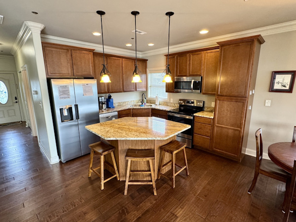 Custom-Floating Cabin  Approx 1340sqft 2010 -Norris Lake-Tennessee-United States-6070463