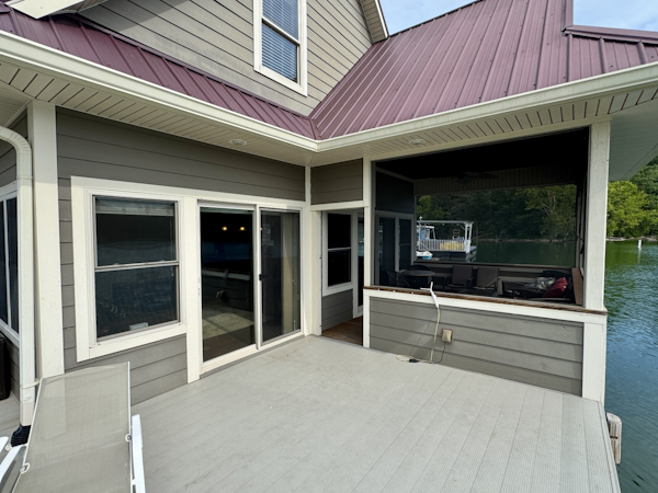 Custom-Floating Cabin  Approx 1340sqft 2010 -Norris Lake-Tennessee-United States-6070514