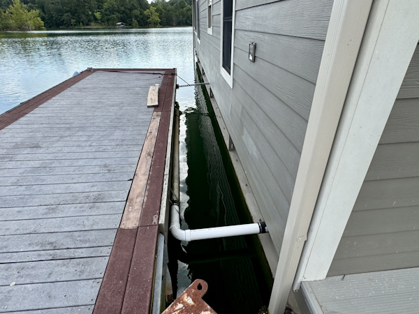 Custom-Floating Cabin  Approx 1340sqft 2010 -Norris Lake-Tennessee-United States-6070523