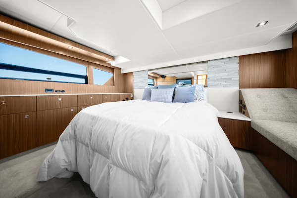 Cruisers Yachts-50 Cantius 2025 -St Petersburg-Florida-United States-6182184