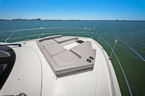 Cruisers Yachts-50 Cantius 2025 -St Petersburg-Florida-United States-6182162