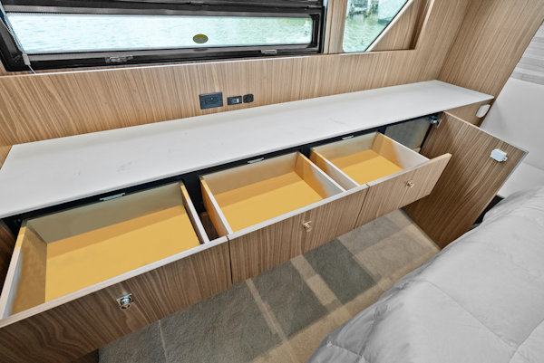 Cruisers Yachts-50 Cantius 2025 -St Petersburg-Florida-United States-6182158
