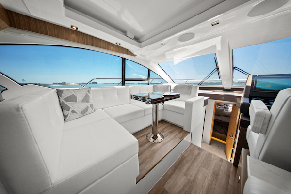 Cruisers Yachts-50 Cantius 2025 -St Petersburg-Florida-United States-6182149