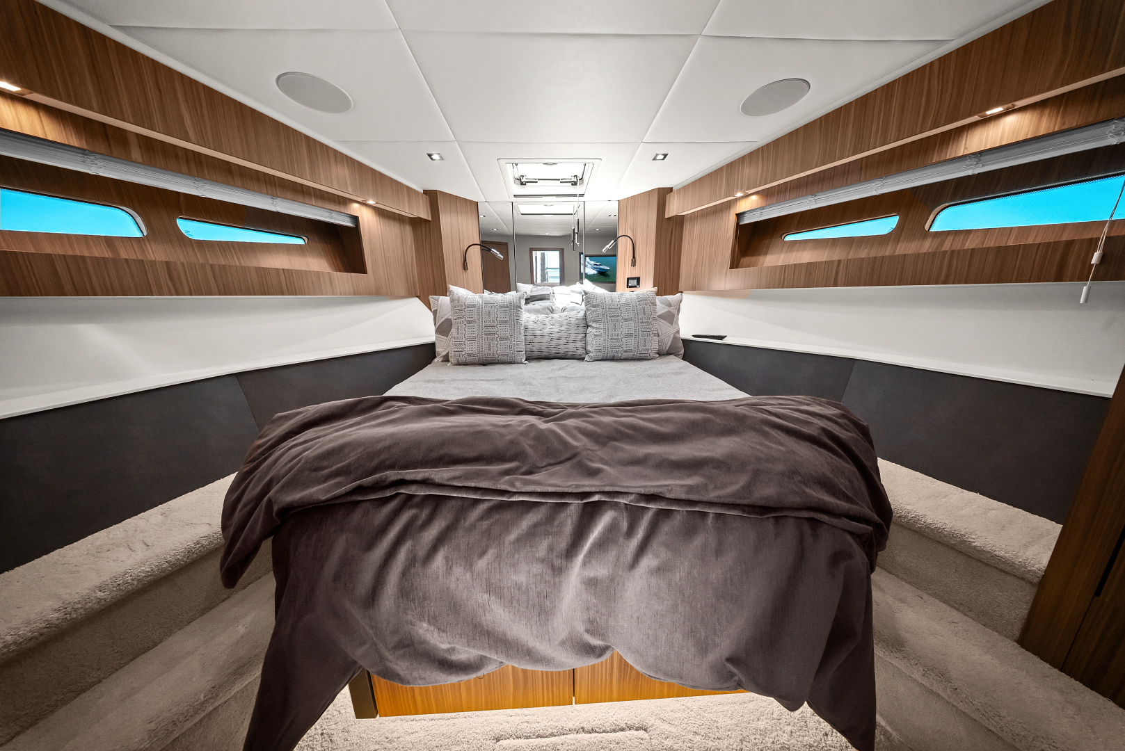 Cruisers Yachts-50 Cantius 2025 -St Petersburg-Florida-United States-6182155 | Thumbnail