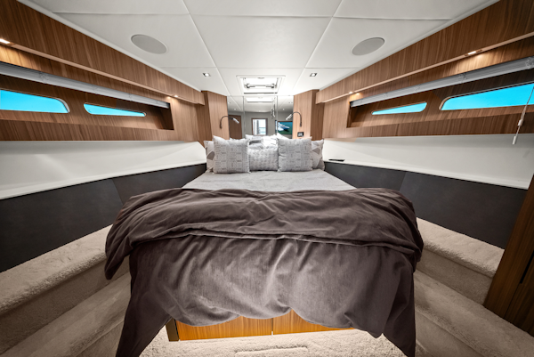 Cruisers Yachts-50 Cantius 2025 -St Petersburg-Florida-United States-6182155