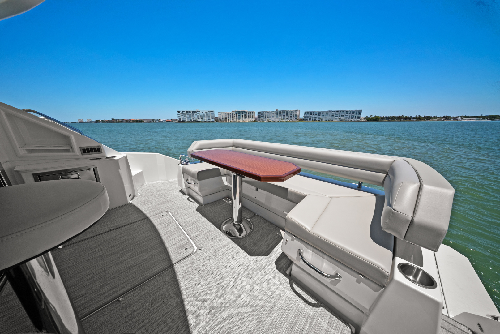 Cruisers Yachts-50 Cantius 2025 -St Petersburg-Florida-United States-6182130 | Thumbnail
