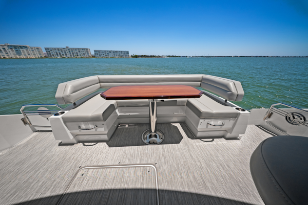 Cruisers Yachts-50 Cantius 2025 -St Petersburg-Florida-United States-6182129