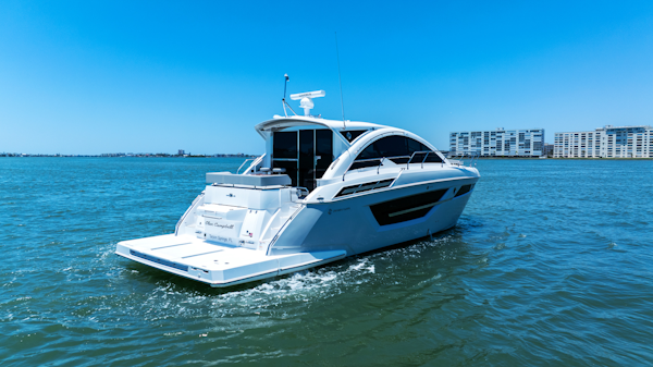 Cruisers Yachts-50 Cantius 2025 -St Petersburg-Florida-United States-6182116