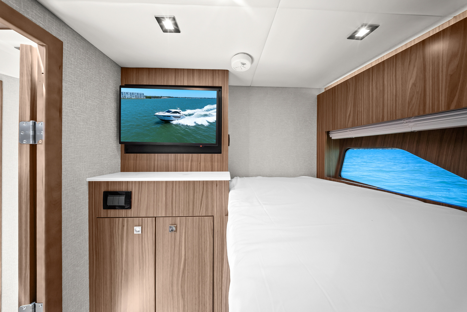 Cruisers Yachts-50 Cantius 2025 -St Petersburg-Florida-United States-6182172 | Thumbnail