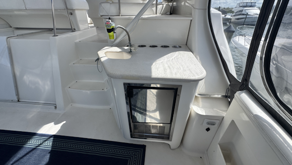 Silverton-43 Motor Yacht 2003-Turn the Paige Fort Myers Beach-Florida-United States-Aft Sundeck Wetbar-6179437