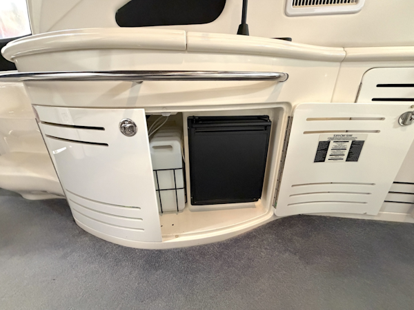 Sea Ray-510 Sundancer 800 CAT 2001-NAVION Holland-Michigan-United States-6071254