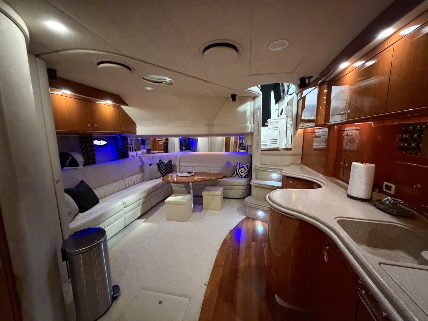Sea Ray-510 Sundancer 800 CAT 2001-NAVION Holland-Michigan-United States-6071236 | Thumbnail