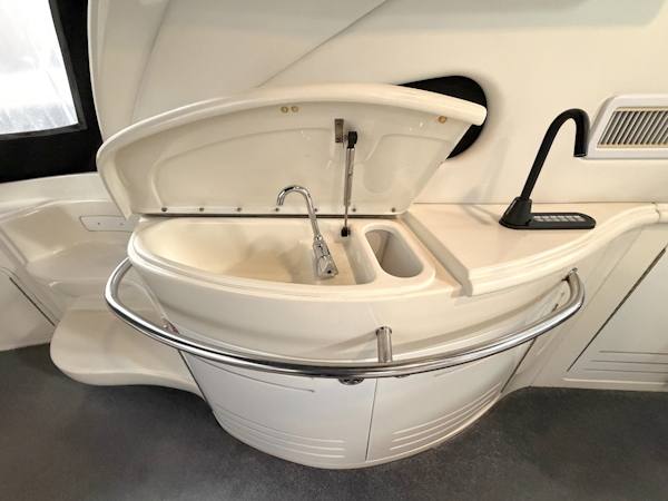 Sea Ray-510 Sundancer 800 CAT 2001-NAVION Holland-Michigan-United States-6071255
