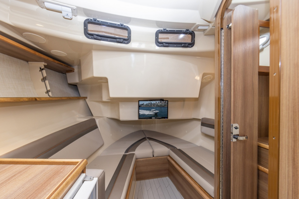 Solara-310 CW 2026 -Buffalo-New York-United States-6072598