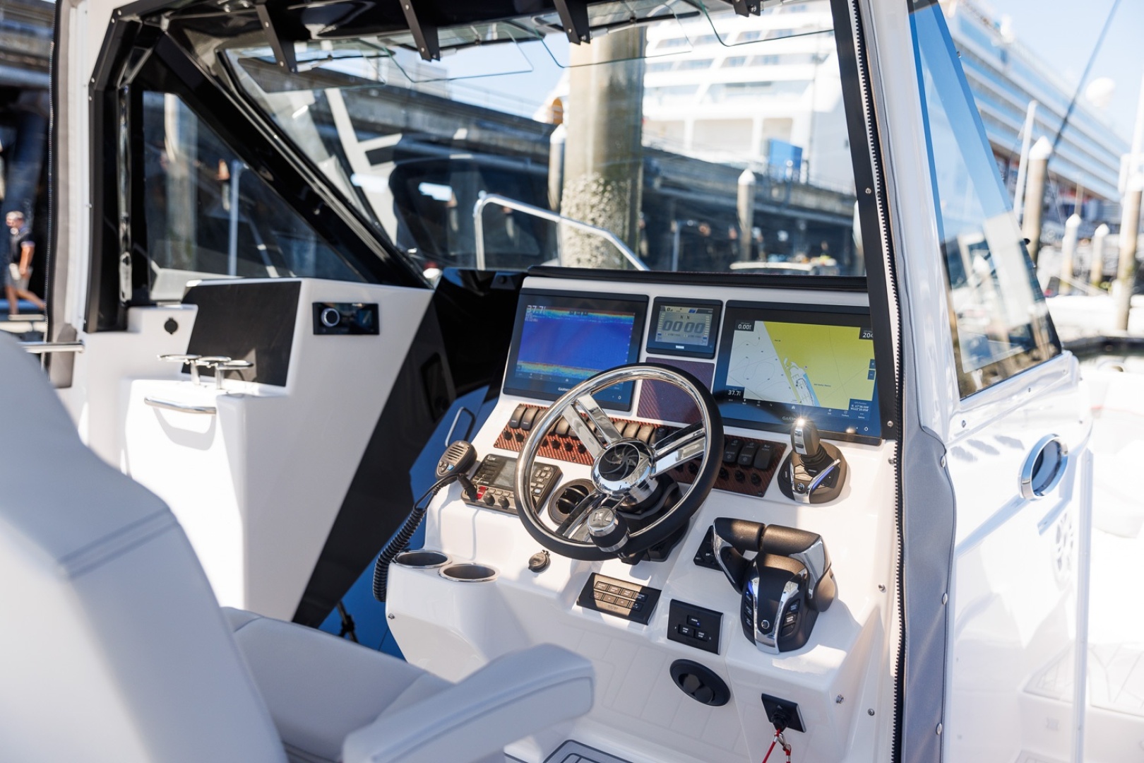 Solara-310 CW 2026 -Buffalo-New York-United States-6072573 | Thumbnail