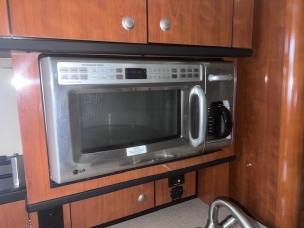 Sea Ray-Sundancer 2007-GAELIC STORM Kittery-Maine-United States-LG Microwave-6074208