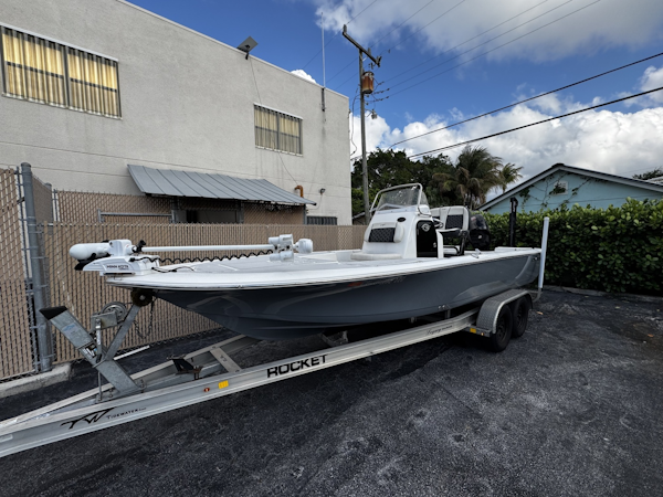 Tidewater-2110 Bay 2022 -Stuart-Florida-United States-6073951