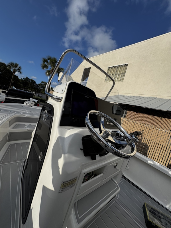 Tidewater-2110 Bay 2022 -Stuart-Florida-United States-6073934