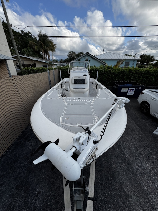 Tidewater-2110 Bay 2022 -Stuart-Florida-United States-6073953