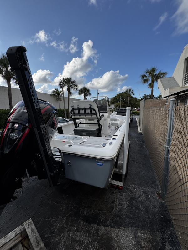 Tidewater-2110 Bay 2022 -Stuart-Florida-United States-6073947