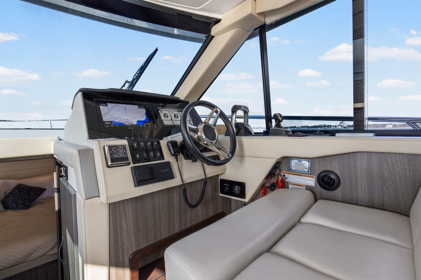 Regal-38 XO 2020 -Orange Beach-Alabama-United States-6085271 | Thumbnail