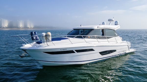 Regal-38 XO 2020 -Orange Beach-Alabama-United States-6085296
