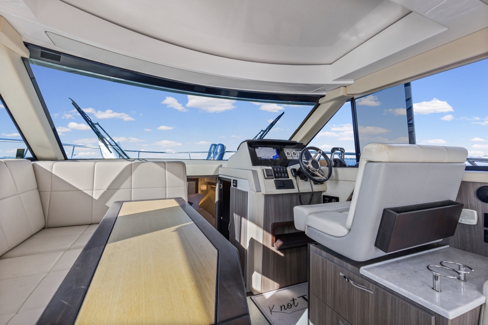 Regal-38 XO 2020 -Orange Beach-Alabama-United States-6085273 | Thumbnail