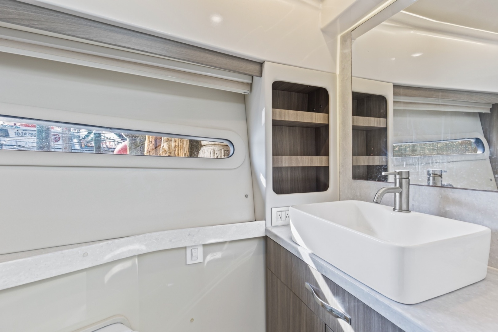 Regal-38 XO 2020 -Orange Beach-Alabama-United States-6085263 | Thumbnail