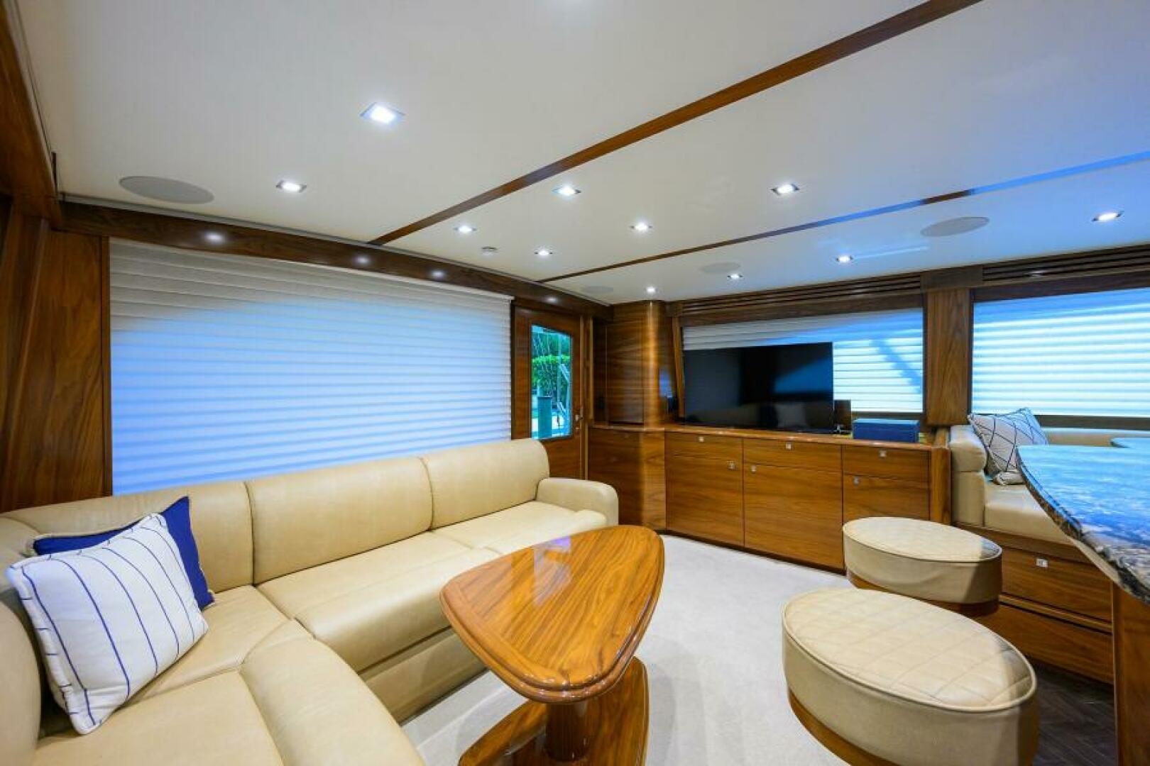 Viking-64 Convertible 2023-HMY Trade Palm Beach Gardens-Florida-United States-2023 Viking 64 Convertible  Salon-6074927 | Thumbnail