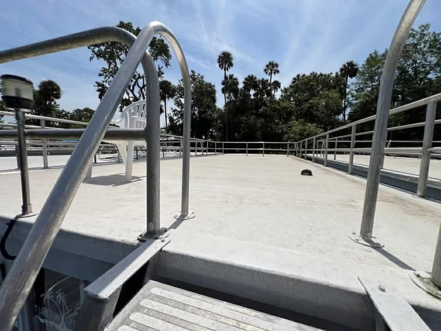 Aqua Chalet-4614 1999-Kingfisher DeLand-Florida-United States-6074989 | Thumbnail