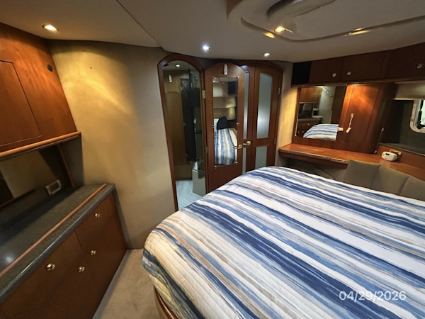 Cruisers Yachts-4450 2000-Bay Dreamer II Guntersville-Alabama-United States-44 Cruisers master stateroom starboard-6075646